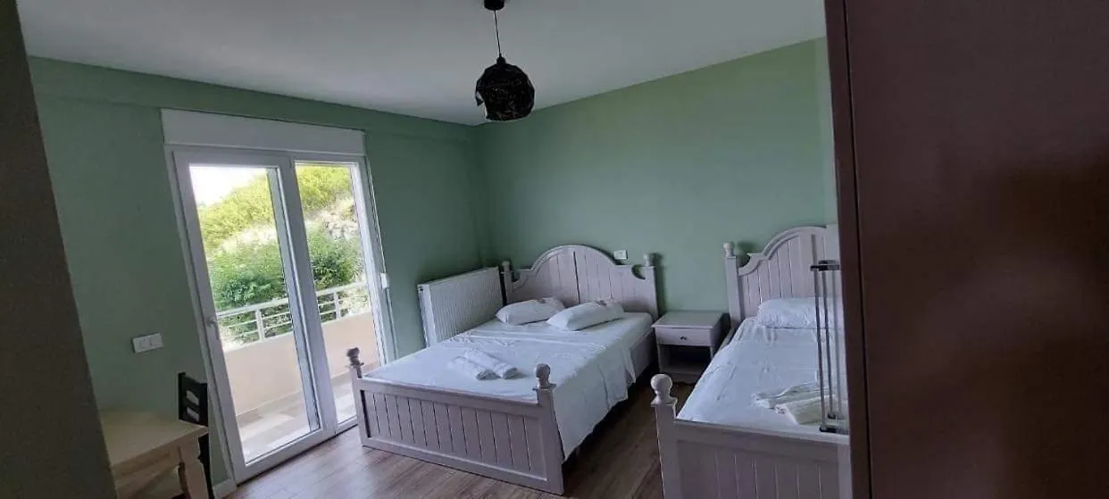 Hotel Vila Toska Piskupat 3*,